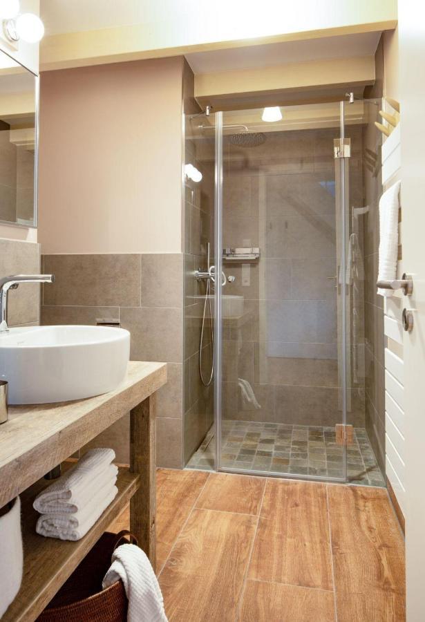Haven Fan Frede Apartment